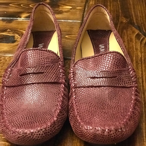 SOLD. New Vaneli Loafers, Women’s Size 7 1/2 - Picture 1 of 7